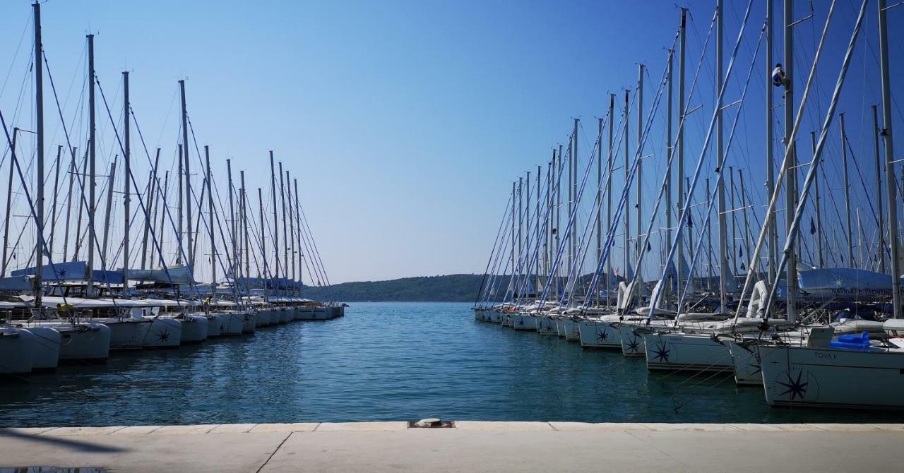 3 Bedrooms Apartman Dmt Kaštela 外观 照片